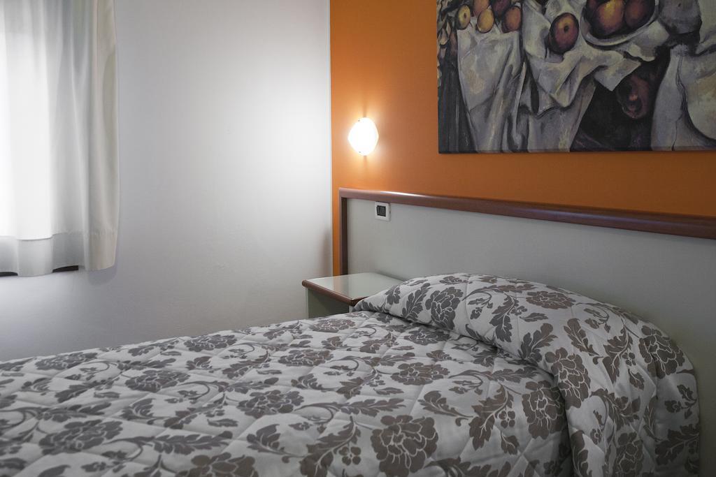 Albergo Da Carlo Vittorio Veneto Rum bild