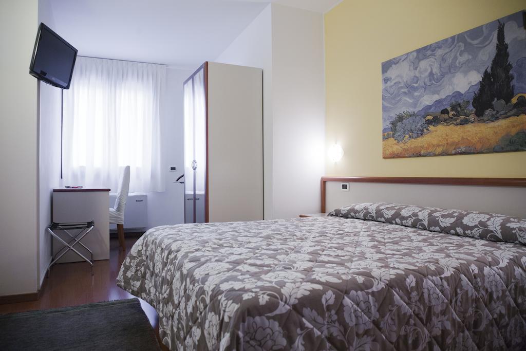Albergo Da Carlo Vittorio Veneto Rum bild